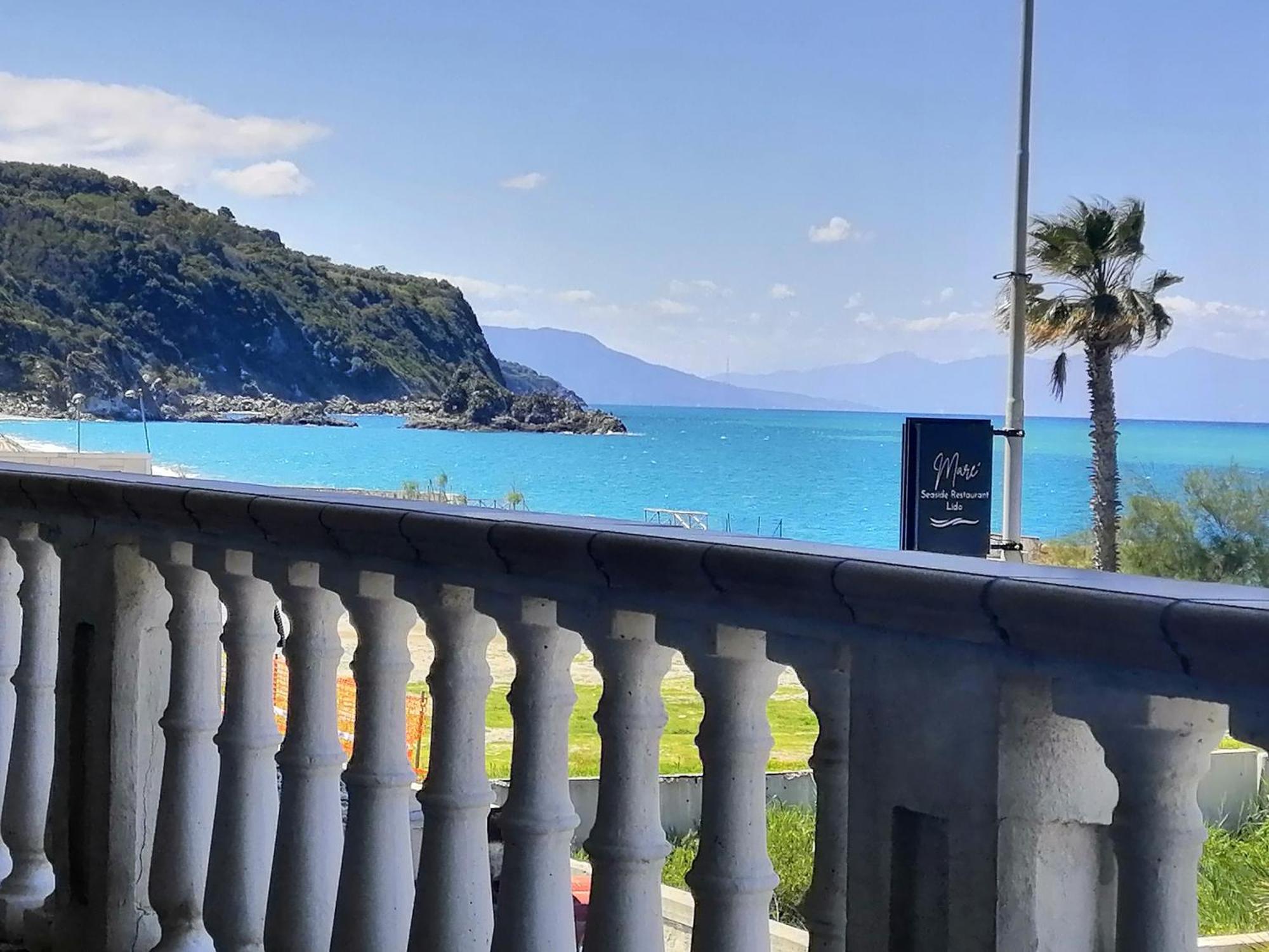 Bed and Breakfast Eneide Palmi Exterior foto